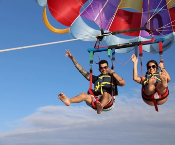 Miami Beach: Parasailing Boat Tour in South Beach