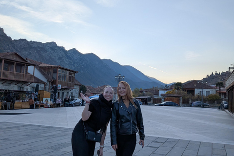 Tbilisi: Mtskheta Storytelling Tour with Wine Tasting