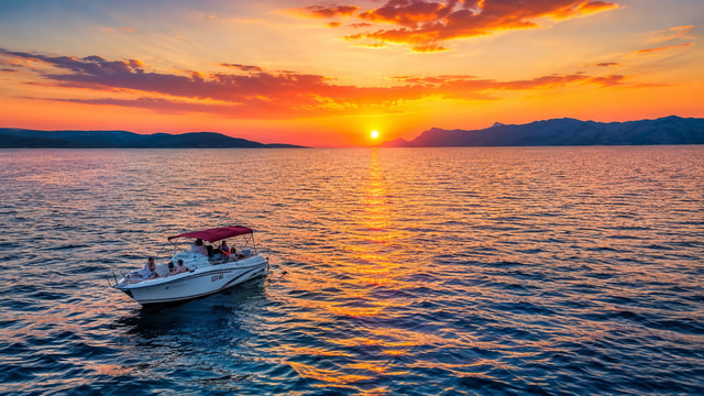 Makarska Sunset Boat Tour: Swim, Drone Pics, Quiz & Gifts!
