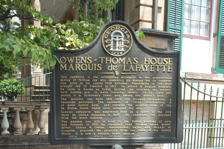 From Charleston: Savannah Historic District Day Tour