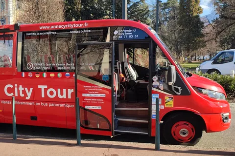 Visite d'Annecy en bus cabriolet
