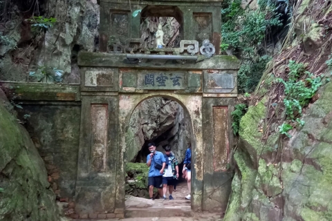 Montagnes de marbre, grotte d'Am Phu, Montagne des singesMontagnes de marbre, grotte d'Am Phu, montagne des singes,