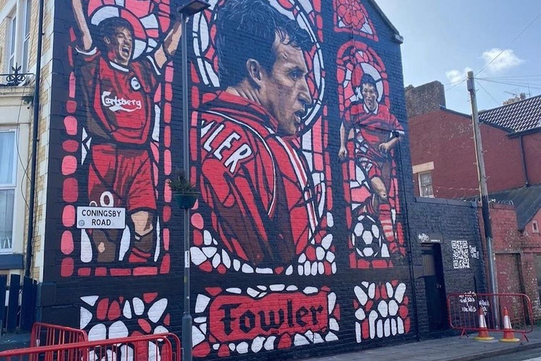 Liverpool: LFC Mural & Anfield Guided Tour with Local Fan
