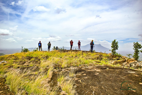 Elephant Hills Hike: 1-Day Adventure from Nairobi/Naivasha Elephant Hills Hike: 1-Day Adventure from Nairobi