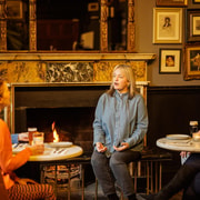 Dublin: Guided Irish Storytelling Tour with Drinks & Snacks