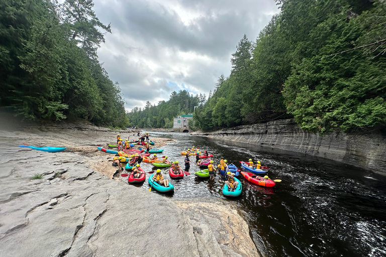 Quebec City: Guided rafting and kayaking 30 minutes from the city – Family Quebec City: Guided Rafting and Kayaking 30 Minutes from the City – Family
