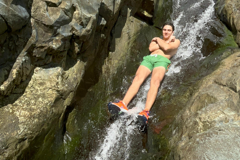 Fajardo : randonnée dans la forêt d'El Yunque, chutes d'eau et toboggan aquatiqueFajardo : Randonnée dans la forêt d'El Yunque, chutes d'eau et toboggan aquatique