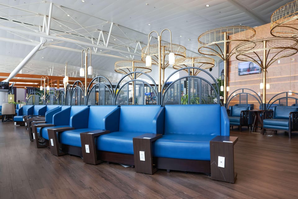 HAN Hanoi Airport: Song Hong Premium Lounge & Bar Terminal 2 | GetYourGuide