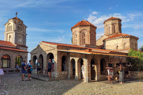 Depuis Tirana : Excursion dans la ville d&#039;Ohrid et le monastère de Saint Naum