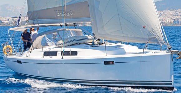 Private Yacht Charter Gran Canaria with Snacks & Drinks