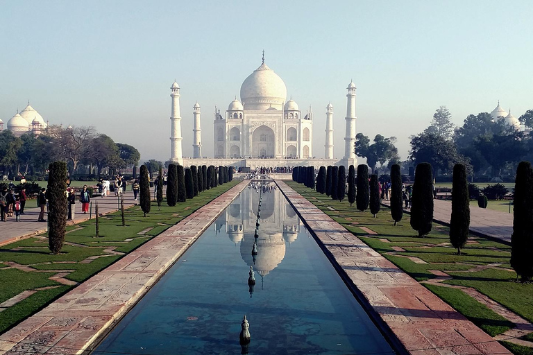 Hyderabad Agra Same Day Private Trip with return flights Pick up+Drop off+Car+Guide