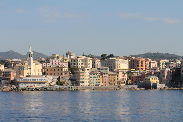 Genoa: sunset cruise to admire the city with live music