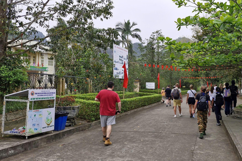 2-tägige Ha Long Bay Island Cruise Tour mit einem 3-Sterne-Kreuzfahrtschiff