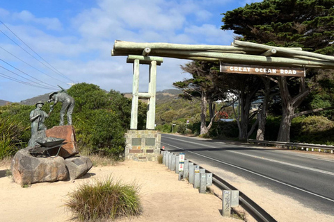 Melbourne: Great Ocean Road & Twelve Apostles Full-Day Tour