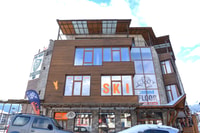 Noleggio di attrezzature per sci e snowboard a Bansko - Hizvo