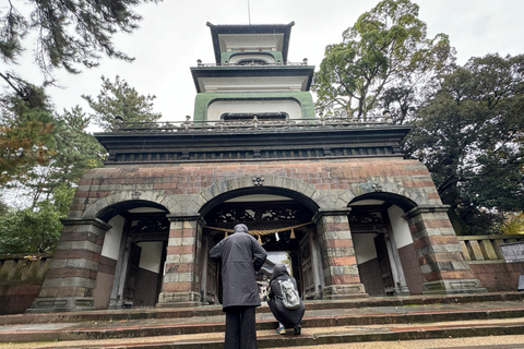 Kanazawa: Samurai Castle and Warrior District Walking Tour