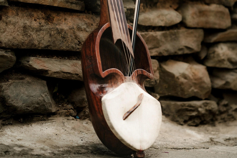Nepal : Traditional Madal/Sarangi Class with Instrument Gift Traditional Sarangi Class with Sarangi Gift