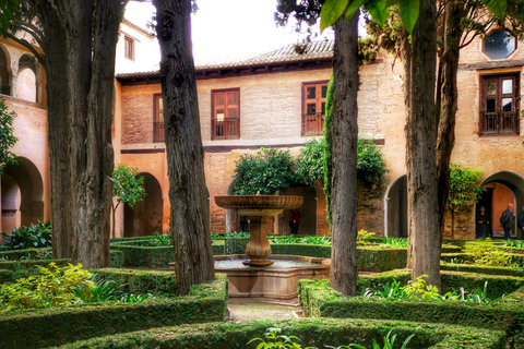 Granada: Alhambra Gardens, Generalife & Alcazaba Small Group