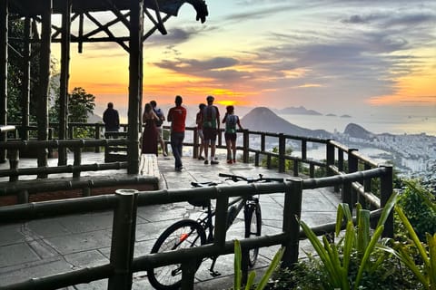 Rio de Janeiro: Vista Chinesa Viewpoint & Waterfall Hike