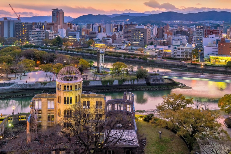 Från Osaka/Kyoto: Hiroshima och Miyajima privat tur