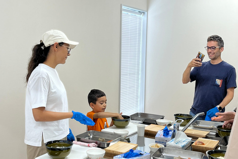 Naha Makishi Public Market : Sushi making experience English guided guide