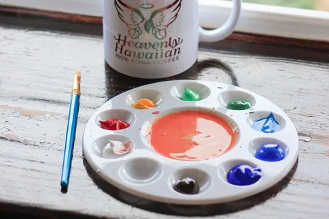 Kona: Coffee Farm Paint and Sip Class with a View