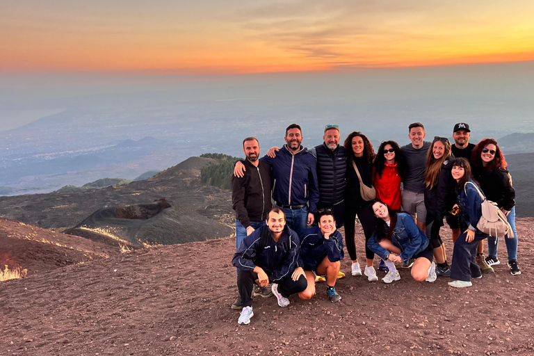 Catania: Etna Zonsondergang TourCatania : Etna Zonsondergang Tour