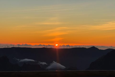 Madeira: Sunset at Pico Arieiro and the Stairway to Heaven Madeira: Sunset at Pico Arieiro and Escadaria do Céu