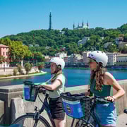 Lyon: Alquila una bici eléctrica durante 2 horas