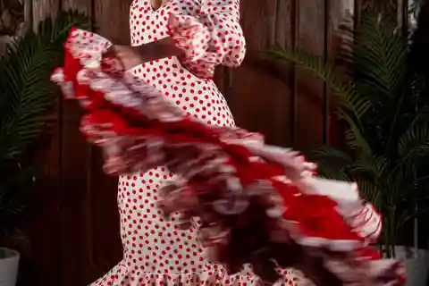 Sevilla: Flamenco Show in Tablao Almoraima in Triana