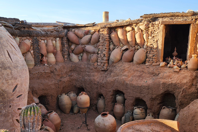 Süd-Djerba mit dem Roller: Olivenbäume, Töpferwaren und SonnenuntergangSüden von Djerba mit dem Roller: Olivenbäume, Töpferwaren und Sonnenuntergang
