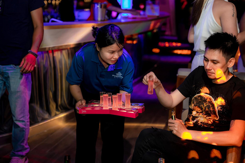Da Nang: Poseidon DJ & Night Cruise Experience Poseidon Dinner & DJ Party Experience