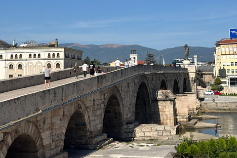 طعام الشوارع والمشروبات في سكوبي، الطريقة المحليةطعام ومشروبات شوارع سكوبي، الطريقة المحلية