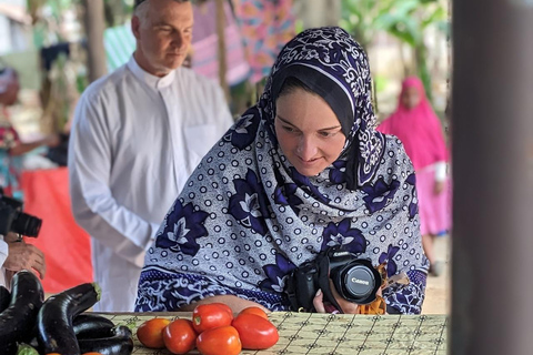 桑给巴尔：穆尤尼村之旅和姆滕德海滩放松体验私人观光（含接送服务）