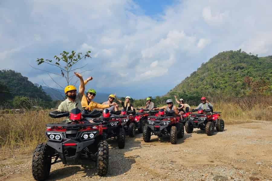 Chiang Mai: ATV, Wildwasser-Rafting und Sticky-Wasserfall-Tour. Foto: GetYourGuide