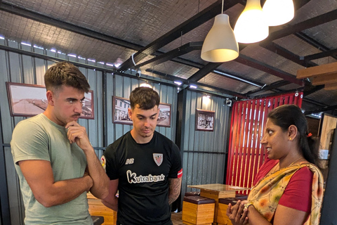 Kandy: Tea Factory Tour with Tasting and Tuk-Tuk Ride