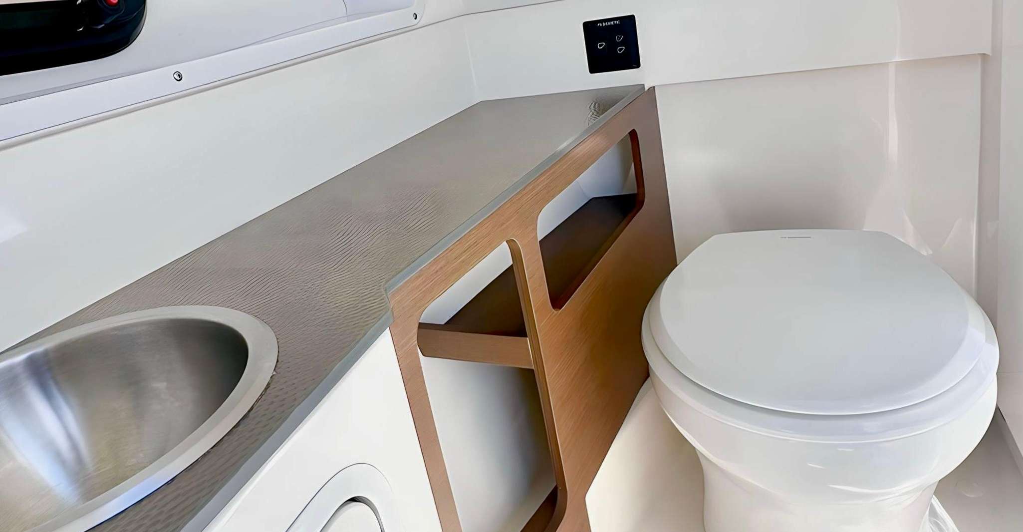 Miami: Private Boat Charter Guided and Tailored Experience photo 5