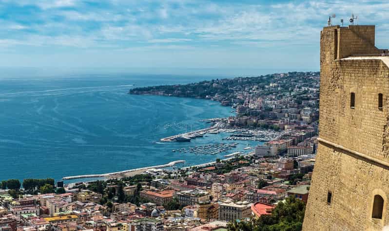 Napoli dall'alto: biglietto per Castel Sant'Elmo e audioguida