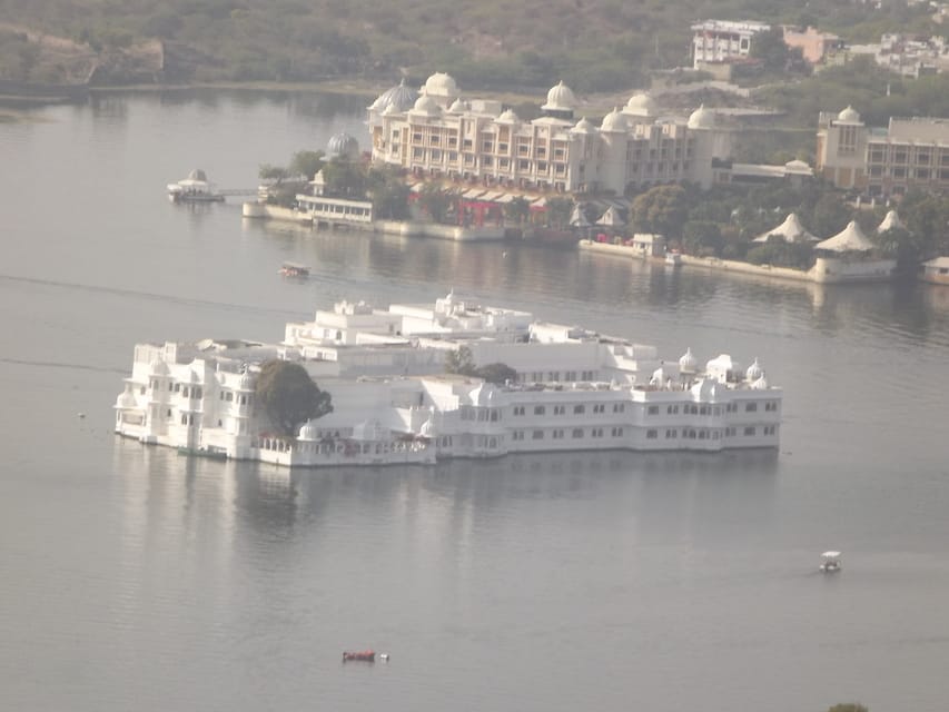Udaipur Stadtpalast & Garten der Jungfrauen Private geführte Tour