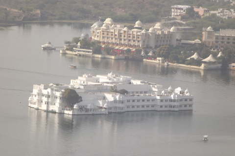 Udaipur Excursión Privada de Día Completo con Guía