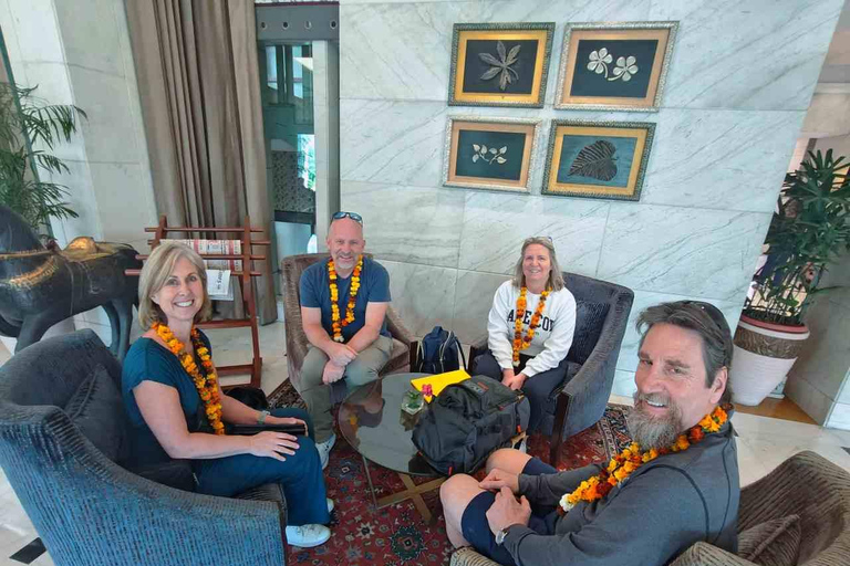 Desde Delhi: tour de día completo por la ciudad antigua y la nueva Delhi.Tour de un día: Old Delhi y New Delhi: coche, guía y tickets de acceso incluidos.