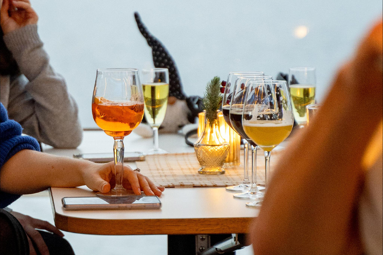 Oslo: New Years Eve Fireworks Cruise with Glass of Bubbly