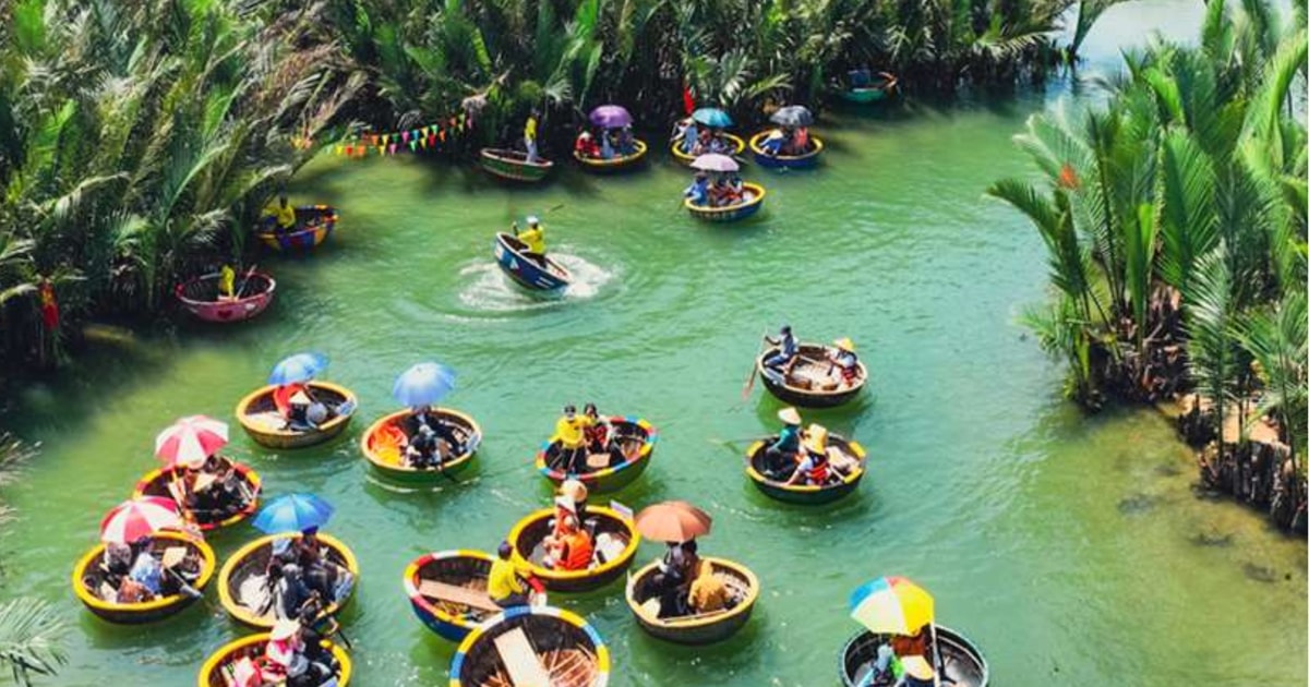 Da Nang & Hoi An: Coconut Boat Ride + Coffee Workshop