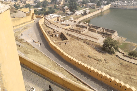 From Delhi: 2 Days Jaipur Sightseeing Tour By Car