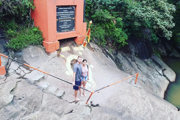 From Kandy: Ella Drop Tour via Nuwara Eliya From Kandy: Ella Drop Tour via Nuwara Eliya by Tuk Tuk