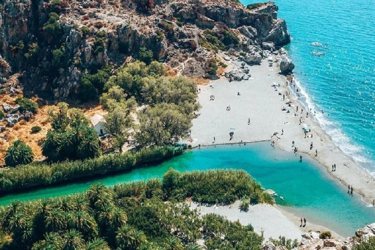 Excursion privée en jeep dans les gorges de Kourtaliotiko, à Preveli et au village de SpiliVisite de groupe à Kourtaliotiko, à la plage de palmiers de Preveli et au village tra