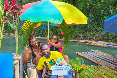 Montego Bay : Rafting en bambou avec massage à la pierre calcaire et shopping