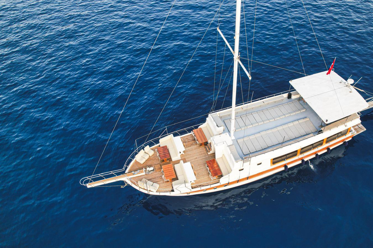 Fethiye: Full-Day 12 Islands Sailing Experience Fethiye: 12 Islands Boat Trip Hotel Transfer