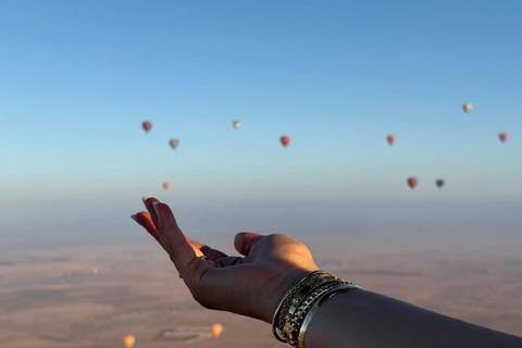 Marrakech: Sunrise Hot Air Balloon Flight and Berber Breakfast