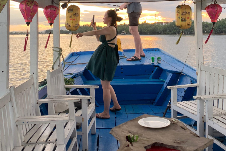 HoiAn: Sunset Fishing Boat Tour and BBQ Dinner with locals